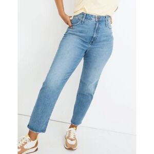 Madewell Size 26 Classic Straight Jeans in Nearwood‎ Wash Nearwood Wash